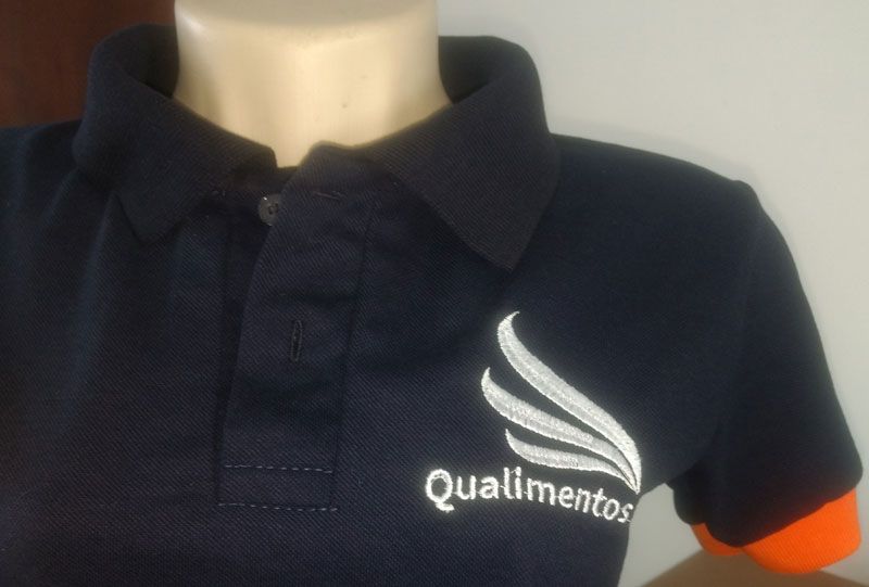 camisa com bordado personalizado